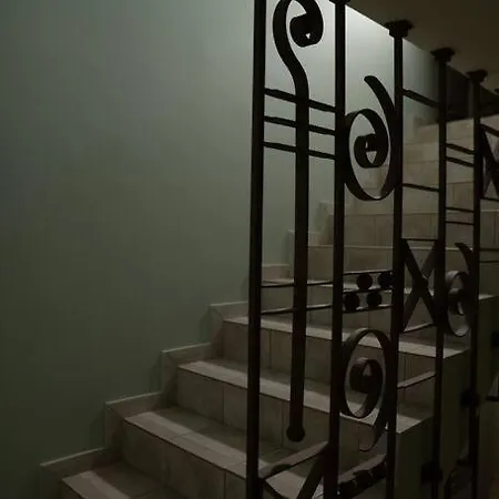 Apartman Delphian Colors - Orange Edition By Filos Inc